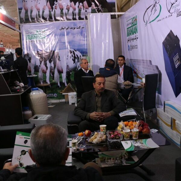 IMG 4998 600x600 - گالری تصاویر نمایشگاه سال96